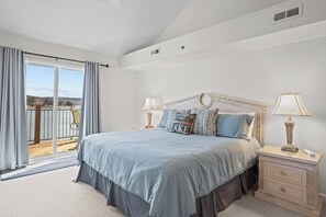 4 bedrooms, free WiFi, bed sheets