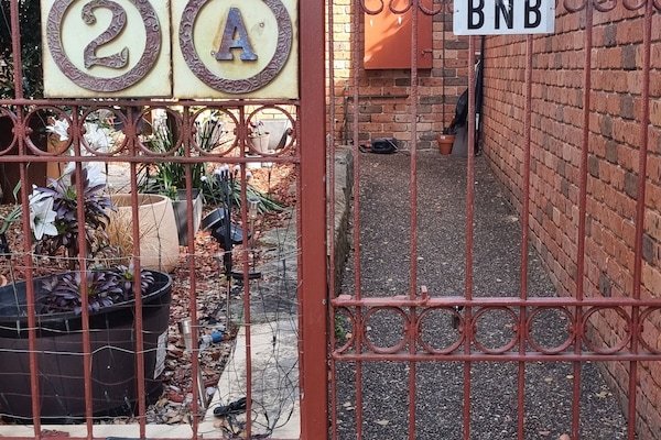 Front gate and walkway to your accomodation.
