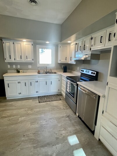 Cozy Home in the heart of Dyersville, IA!