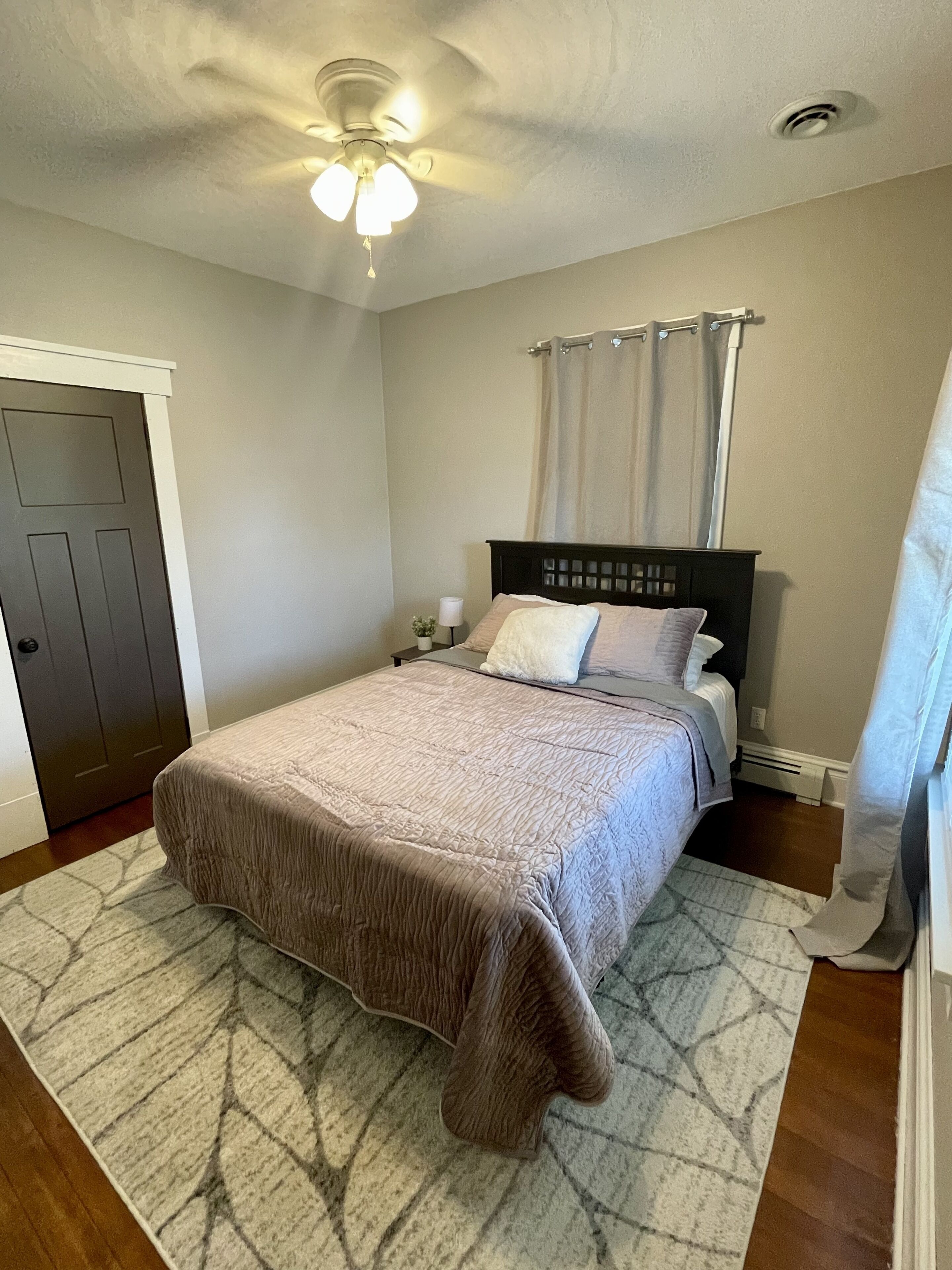 2 sovrum, strykjärn/strykbräda, gratis wi-fi och sängkläder