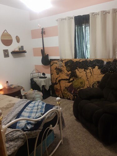 Secluded homelike feel for short term stays