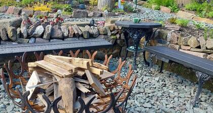 2 Bed Flat - Sleeps 3 - Parking - Wifi