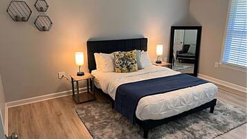 4 soveværelser, skrivebord, strygejern/strygebræt, Wi-Fi