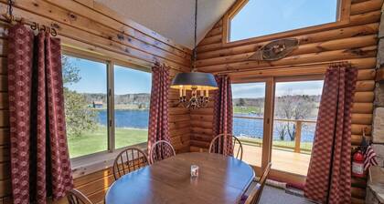 Lakefront House with Stunning Views and Great Room