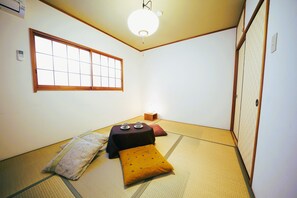 패밀리 하우스 | 2 개의 침실, 고급 침구, 오리/거위털 이불, 메모리폼 침대