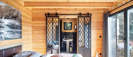 2 chambres, accĂšs au Wi-Fi (inclus), literie fournie