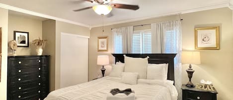4 bedrooms, desk, iron/ironing board, travel crib
