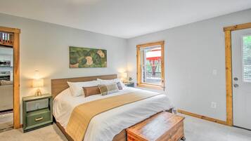 5 Schlafzimmer, Reisekinderbett, Internetzugang, Bettwäsche