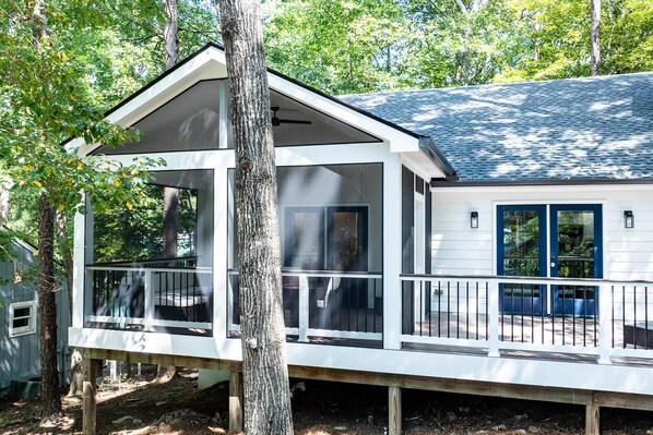 Exterior - 2BR+Loft |Screened Patio| Lake Views at Arrowhead |Pool, Tennis, Boating, Hiking, Dining, Pickleball (Waleska)