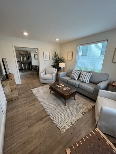 2 BR Townhome in downtown Homewood next to SOHO