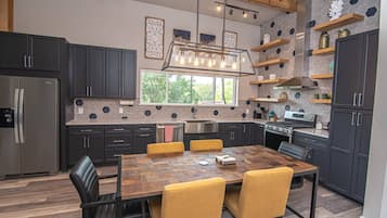 Fridge, microwave, dishwasher, coffee/tea maker