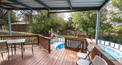 20% Off 4 Nights Before Summer Is Over