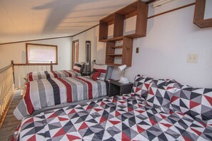 3 bedrooms, iron/ironing board, WiFi