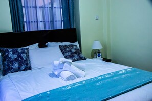 4 Schlafzimmer, Bügeleisen/Bügelbrett, kostenloses WLAN, Bettwäsche