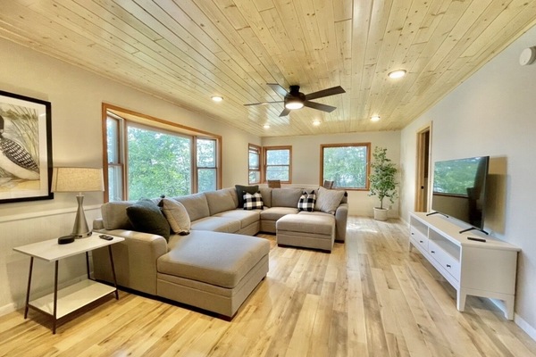 Una Smart TV, libros