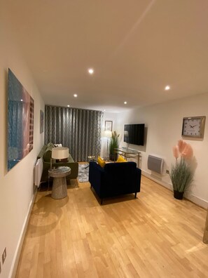 컴포트 아파트, 앙스위트 (2 bed in Vauxhall) | 라운지