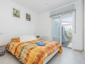 2 habitaciones, tabla de planchar con plancha y internet gratis 