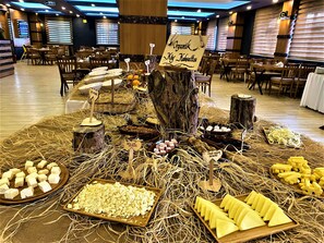 Tägliches inbegriffenes Frühstücksbuffet