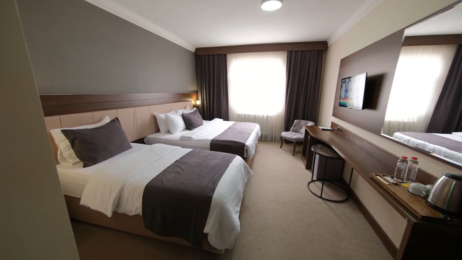Biancheria da letto di alta qualità, minibar, una cassaforte in camera