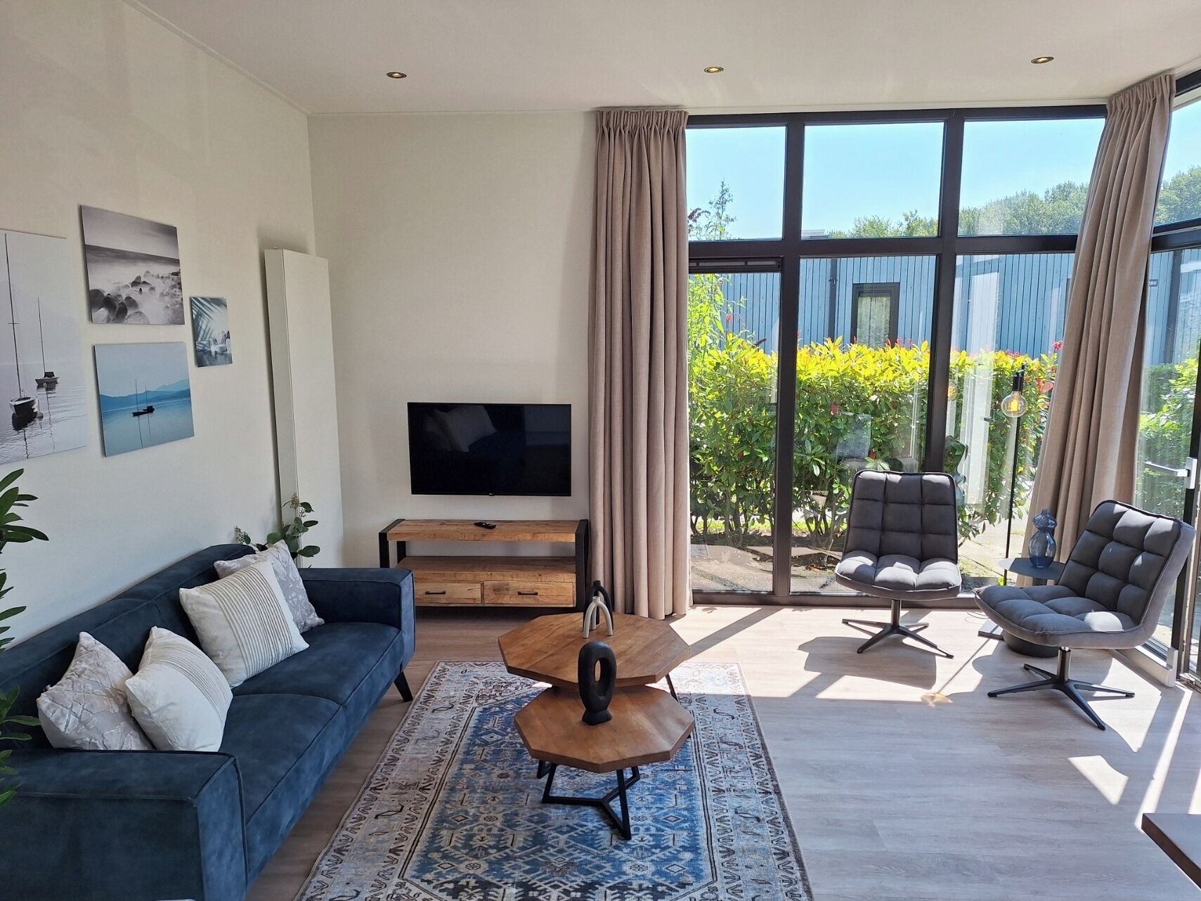 リビング エリア