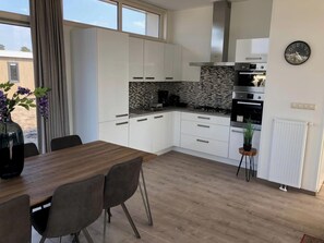 Fridge, microwave, dishwasher