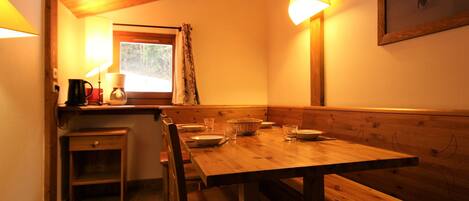 تناول الطعام