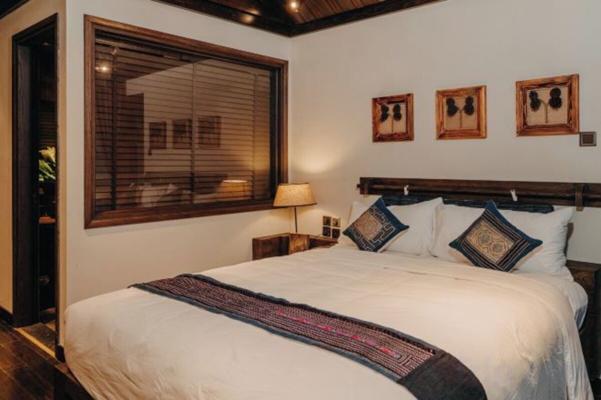 Luxe beddengoed, pillowtop-bedden, een minibar, een kluis op de kamer