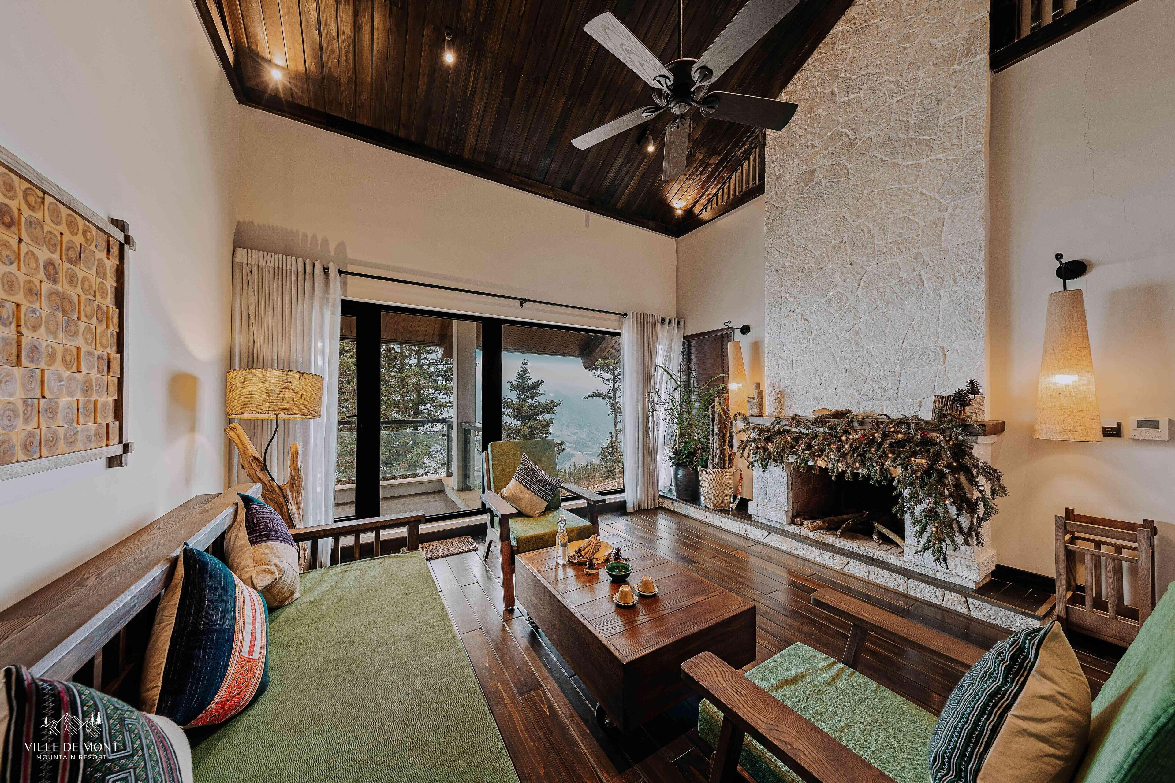 42-inch flat-screen TV with cable channels, TV, fireplace