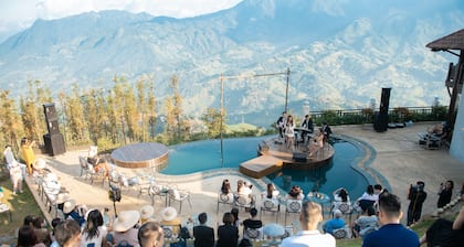 Ville De Mont Mountain Resort