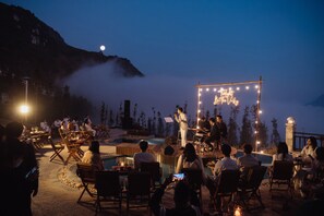 Outdoor pool - Ville De Mont Mountain Resort (Sa Pa)