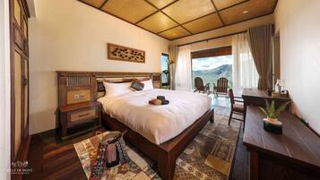 Ropa de cama de alta calidad, colchones con pillow-top y minibar