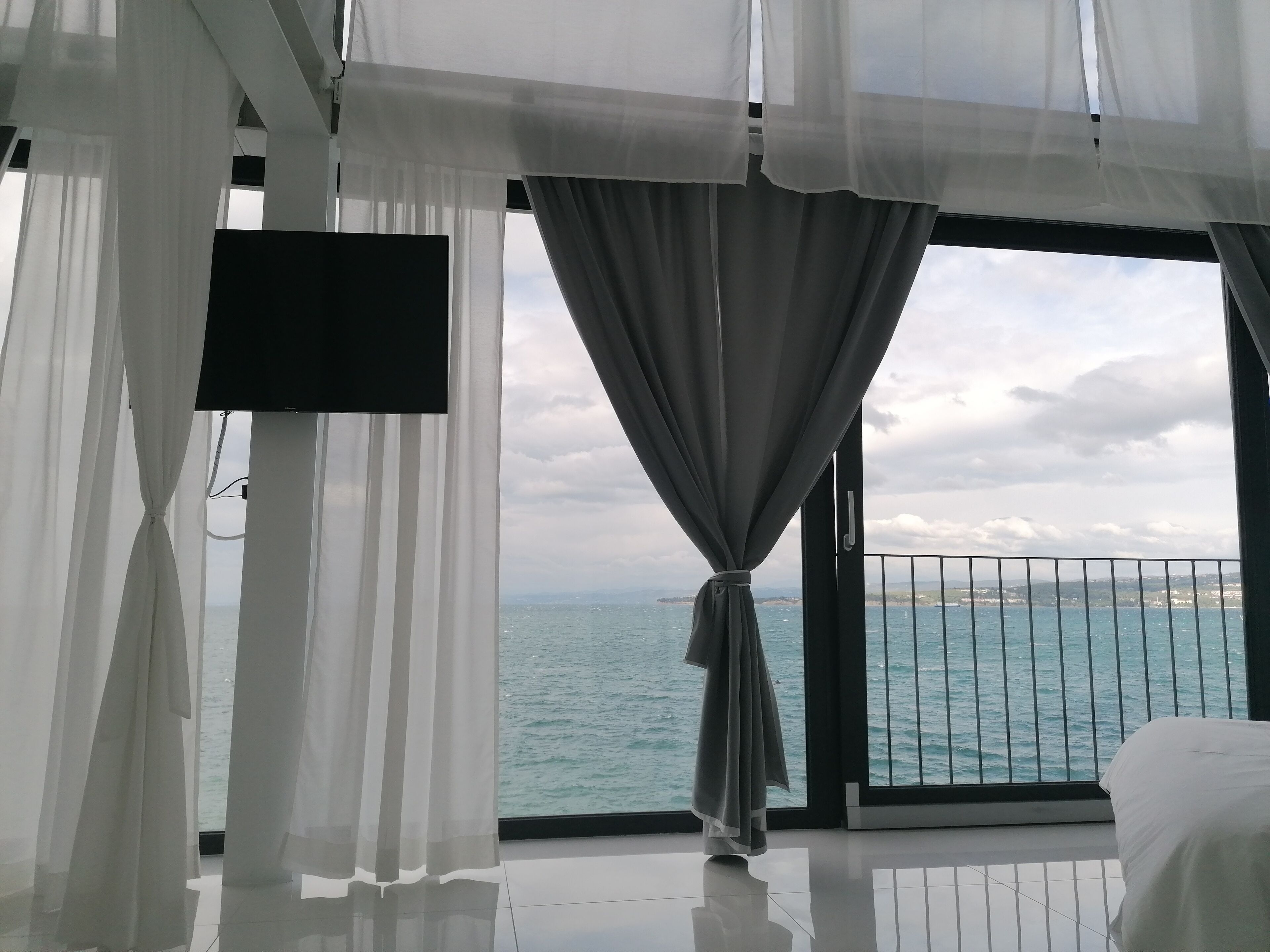 Appartamento panoramico, vista mare | 1 camera, Wi-Fi gratuito, lenzuola