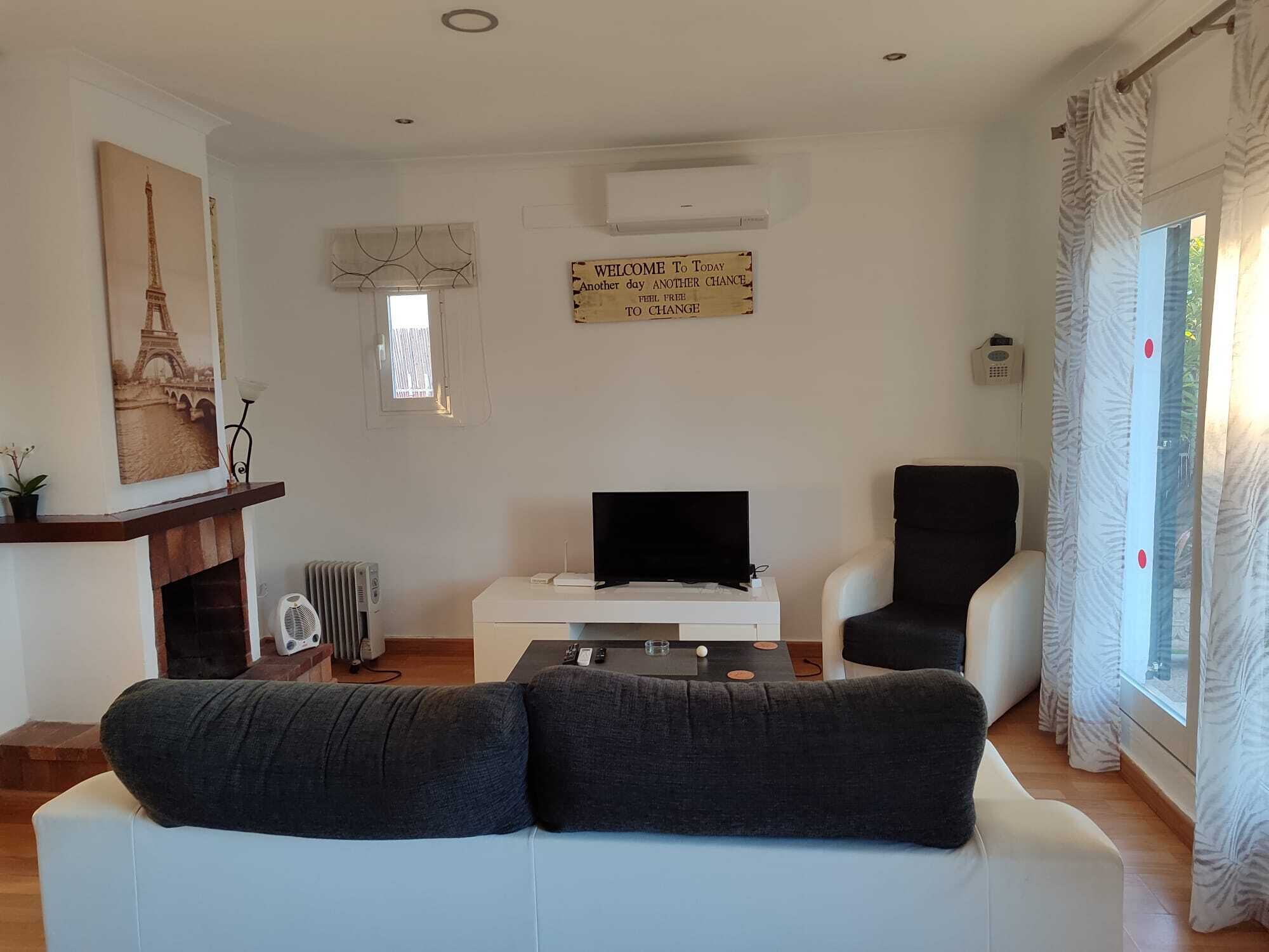 TV, fireplace, DVD player, table tennis