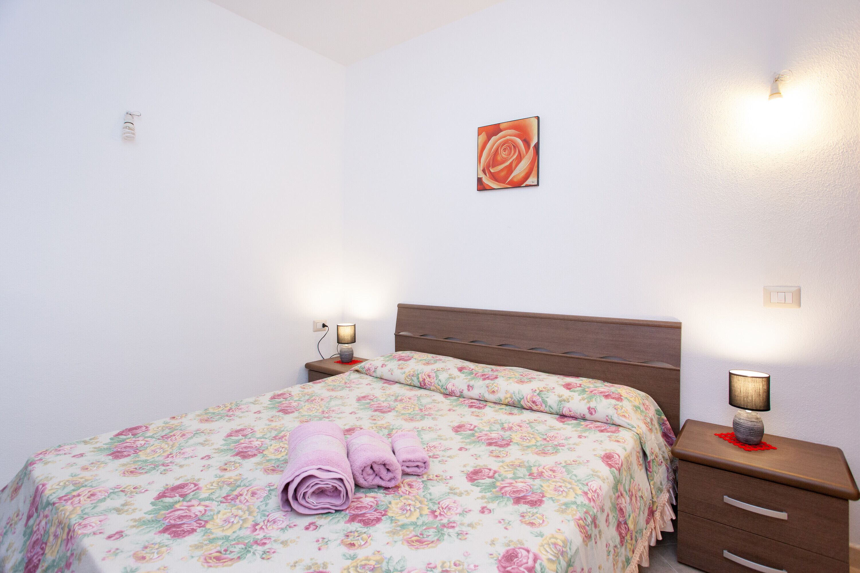 3 bedrooms, bed sheets