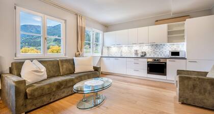 Apartment 'Alpen Living - 2nd Floor' with Mountain View, Whirlpool & Wi-Fi