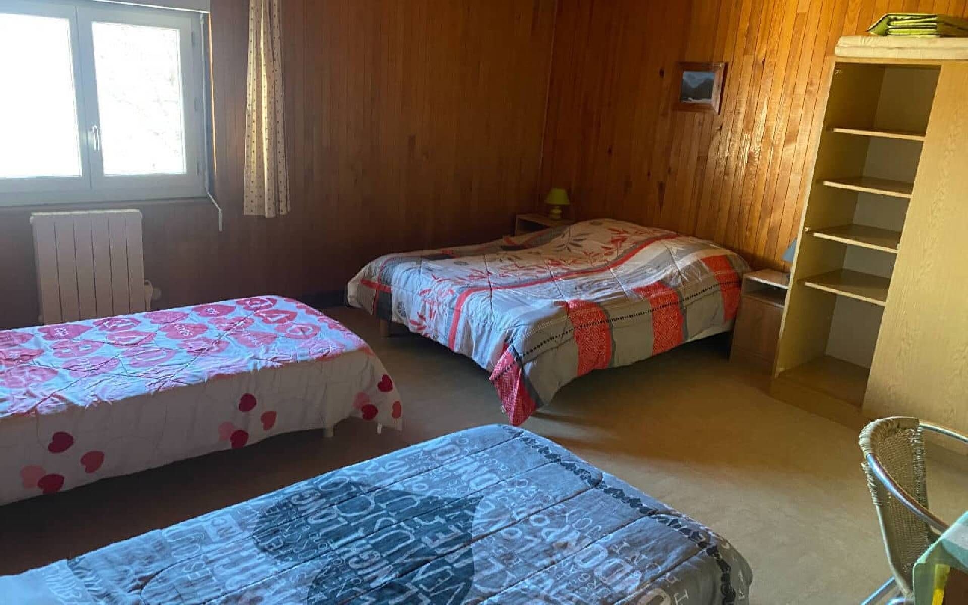 2 bedrooms