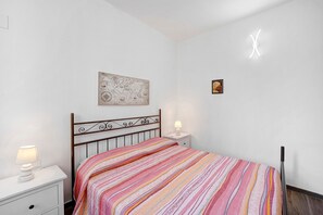 1 makuuhuone, silitysrauta/-lauta, ilmainen Wi-Fi, vuodevaatteet