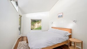 1 slaapkamer, een strijkplank/strijkijzer, internet, beddengoed