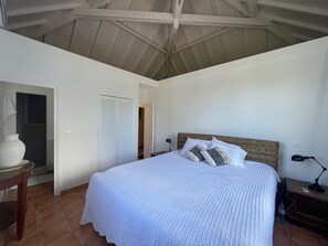 4 bedrooms, free WiFi