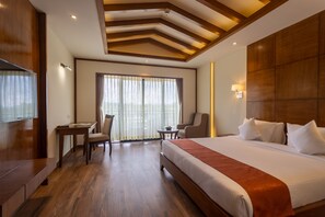 Ropa de cama de alta calidad y minibar 