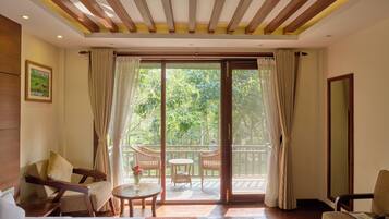 Executive King Villa | Premium bedding, minibar, in-room safe, individually decorated
