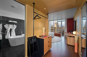 Premium bedding, down comforters, pillowtop beds, free minibar items - Verno House Budapest, Vignette Collection by IHG (Budapest)