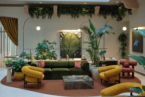 Lobby sitting area - Verno House Budapest, Vignette Collection by IHG (Budapest)