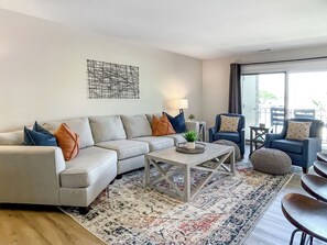 TV - 852 Ketch Court at The Sea Pines Resort (Hilton Head Island)