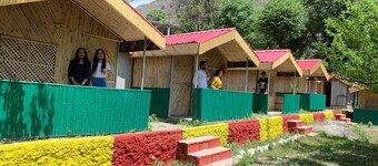 Tirthan Village Huts