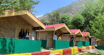 Tirthan Village Huts