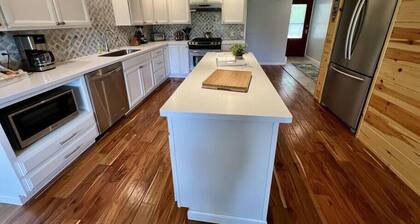 Sunshine Cove Summary