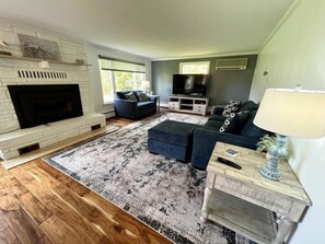 TV - Sunshine Cove (Lewiston)