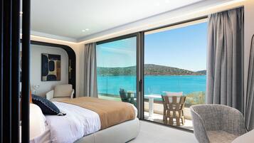 1 bedroom, premium bedding, minibar, in-room safe