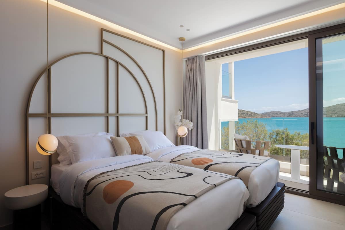 1 bedroom, premium bedding, minibar, in-room safe